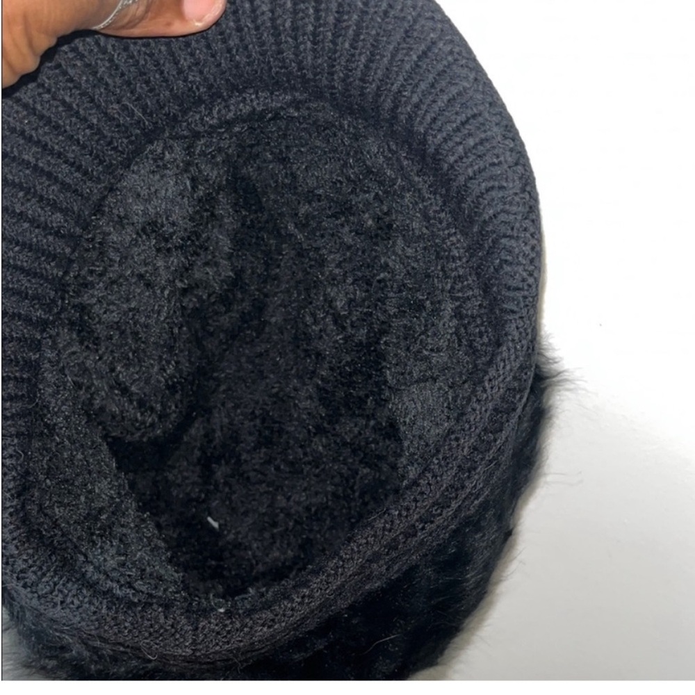 UGG Women's  black Knit Fur Hat - Picture 3 of 3